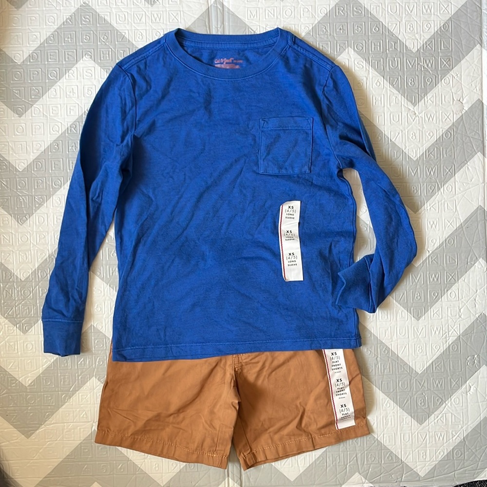 Boys outfit bundle #1
Size extra small